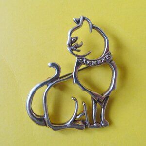 Cat brooch silver tone